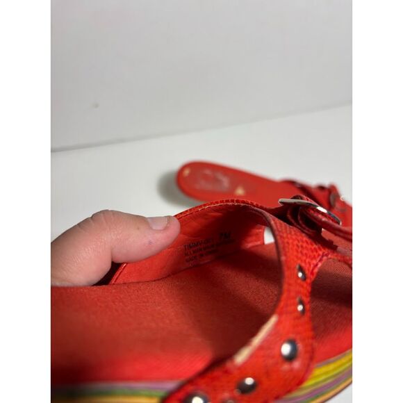 Chinese Laundry VTG Y2K Kitten Heel Peep Toe Orange Studs Structural Buckle sz 7 - Picture 4 of 5